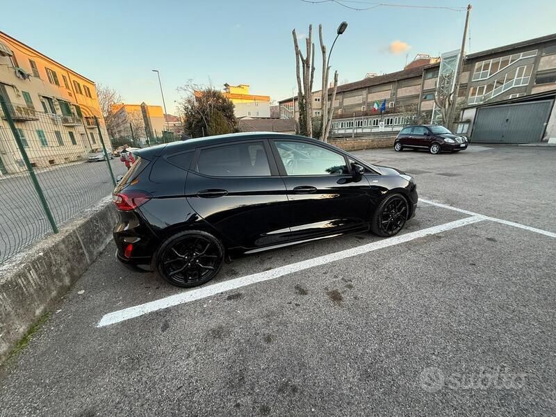 Usata Ford Fiesta ST-Line X 125 CV (91 kW) 2022 Nero Utilitaria