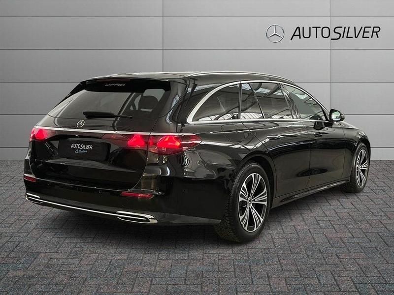 Usata Mercedes 220 Advanced Plus 197 CV (144 kW) 2024 Nero Station wagon