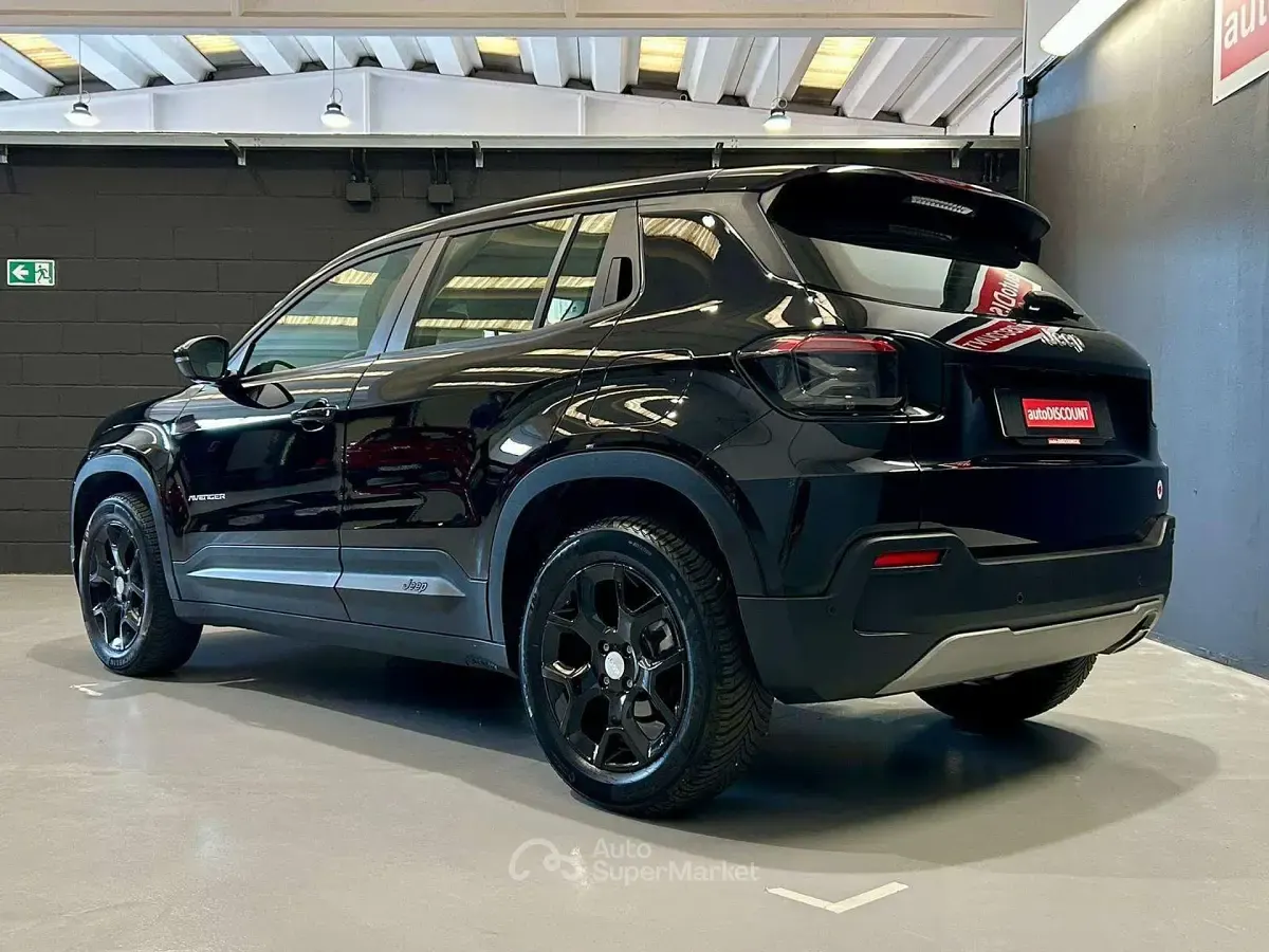 Begagnad Jeep Avenger Altitude 101 HK (74 kW) 2023 Other SUV