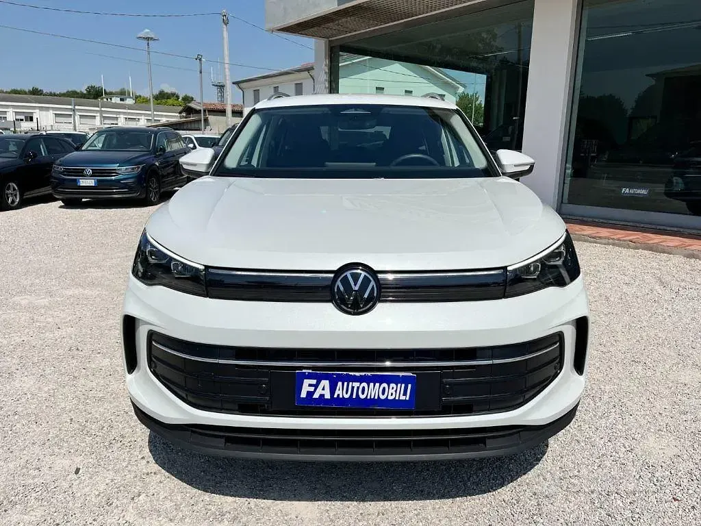 Usata VW Tiguan Edition 150 CV (110 kW) 2025 Bianco SUV