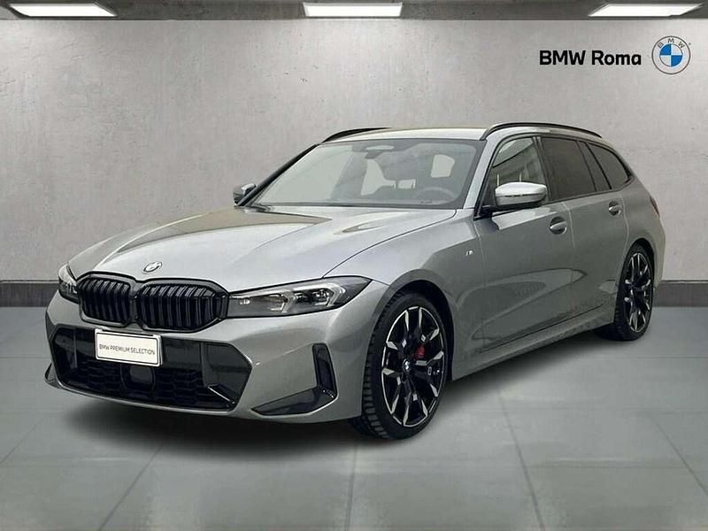 Skyscraper grey metallic Usata 2025 BMW 320 M Sport Station wagon | 43.280 € (Super prezzo) - Immagine 1/3
