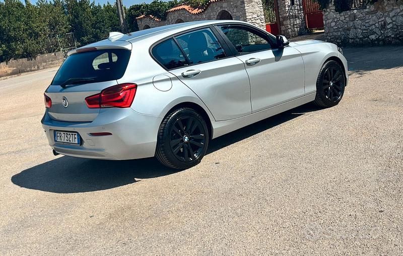Usata BMW 116 Advantage 116 CV (85 kW) 2018 Grigio Utilitaria