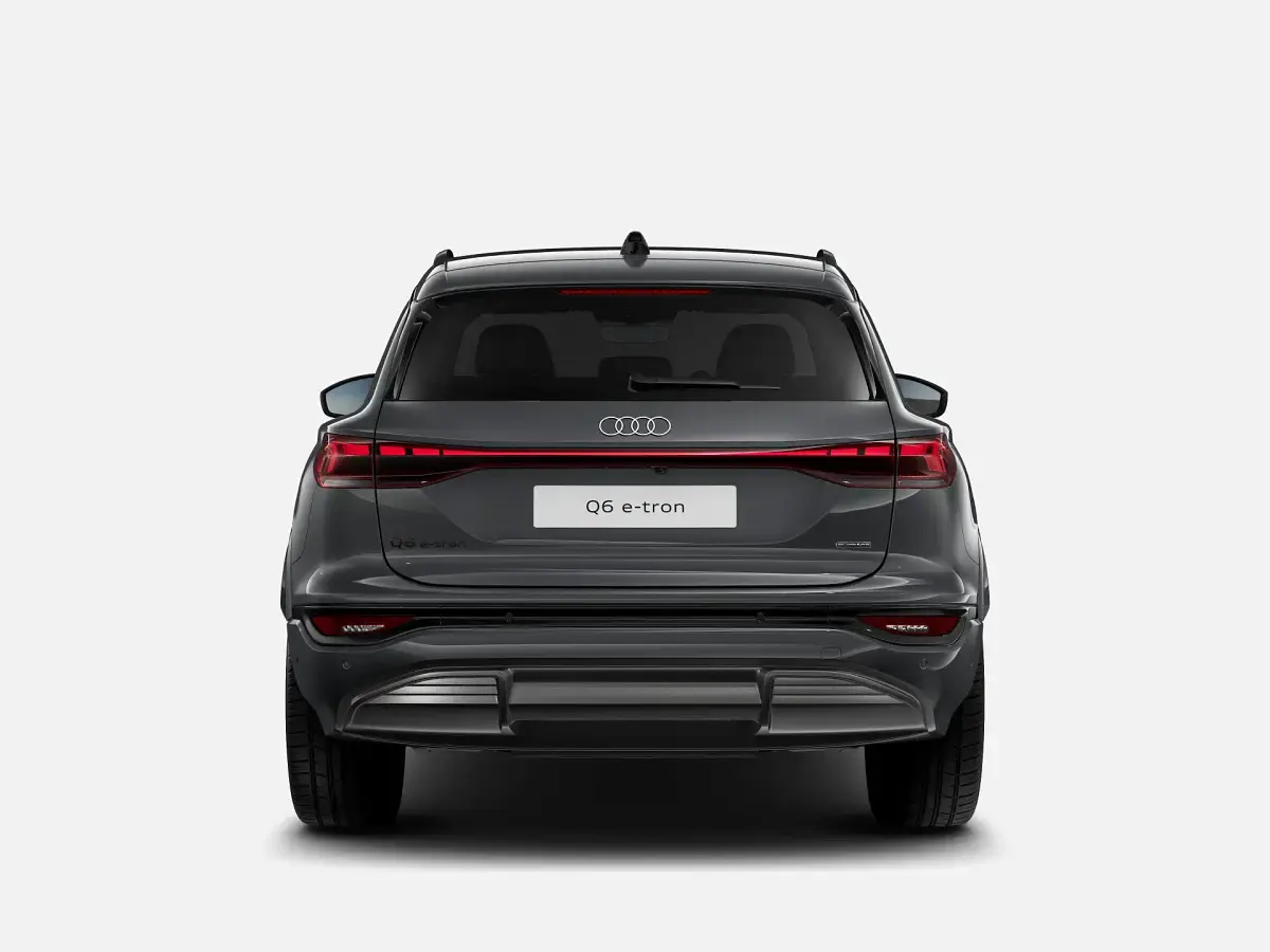 Nuova Audi Q6 e-tron S-Line 119 kW (163 CV) 2026 Grigio magnete SUV
