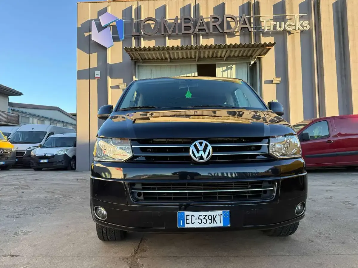 Usata VW Multivan 179 CV (131 kW) 2010 Nero Monovolume