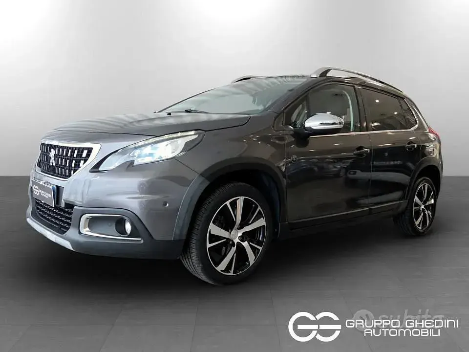 Usata Peugeot 2008 Allure 120 CV (88 kW) 2018 Nero SUV