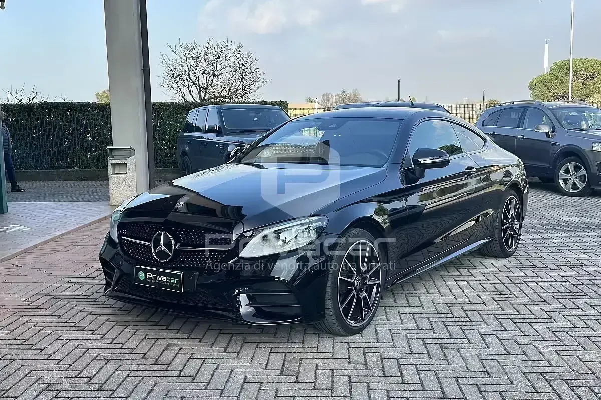Usata Mercedes C220 Premium 194 CV (142 kW) 2023 Nero Coupé