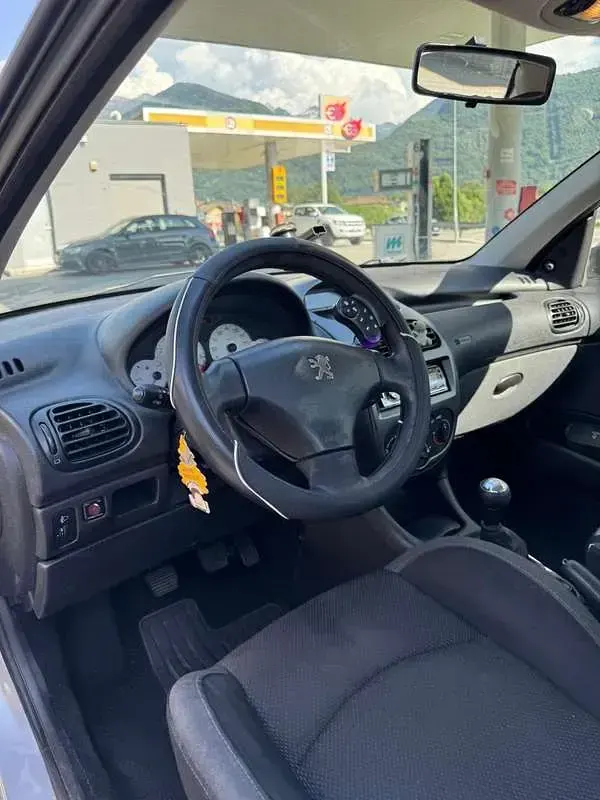 Usata Peugeot 206 75 CV (55 kW) 2005 Berlina