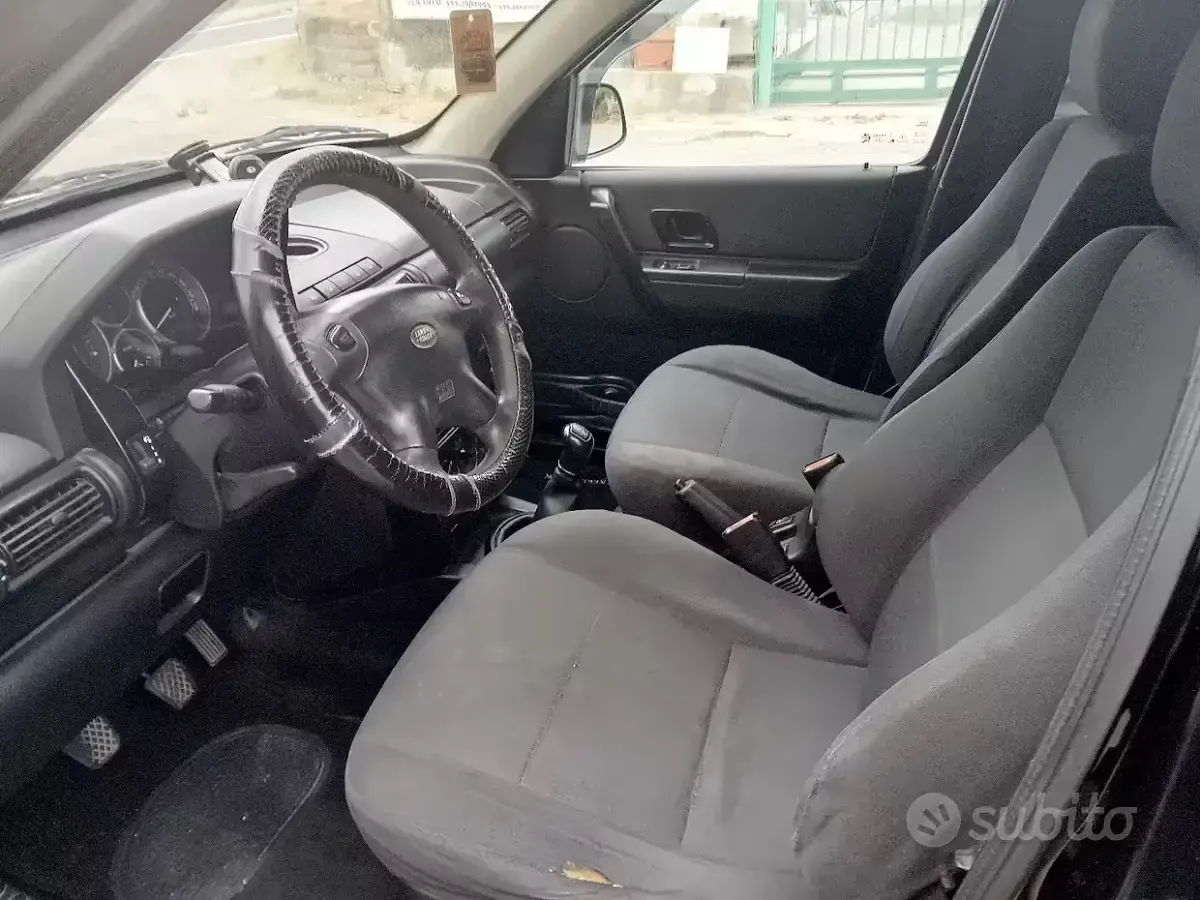Usata Land Rover Freelander 111 CV (81 kW) 2006 Nero SUV