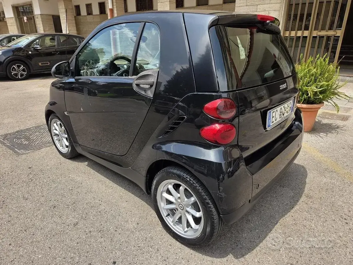 Usata Smart ForTwo Coupé 71 CV (52 kW) 2010 Nero Coupé