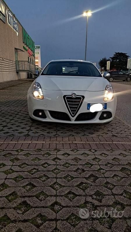 Usata Alfa Romeo Giulietta 109 CV (80 kW) 2011 Utilitaria