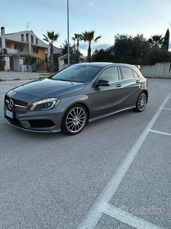 Usata Mercedes A200 Premium 156 CV (114 kW) 2014 Grigio Coupé