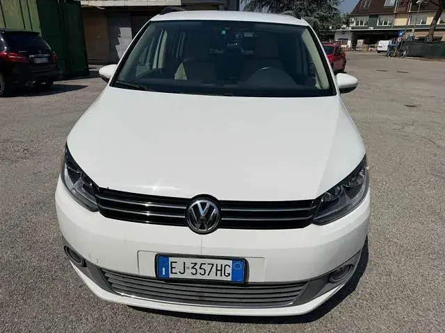 Usata VW Touran 104 CV (76 kW) 2011 Bianco Monovolume