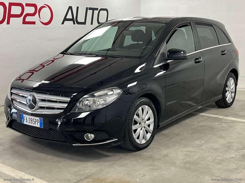 Nero Usata 2014 Mercedes B180 Executive Monovolume | 9900 € (Ottimo prezzo) - Immagine 1/4