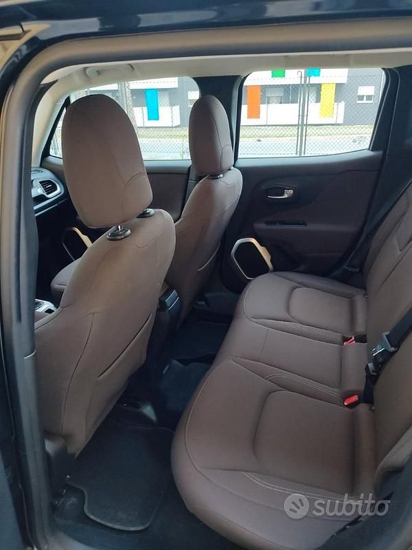Usata Jeep Renegade Night Eagle 120 CV (88 kW) 2016 Nero SUV