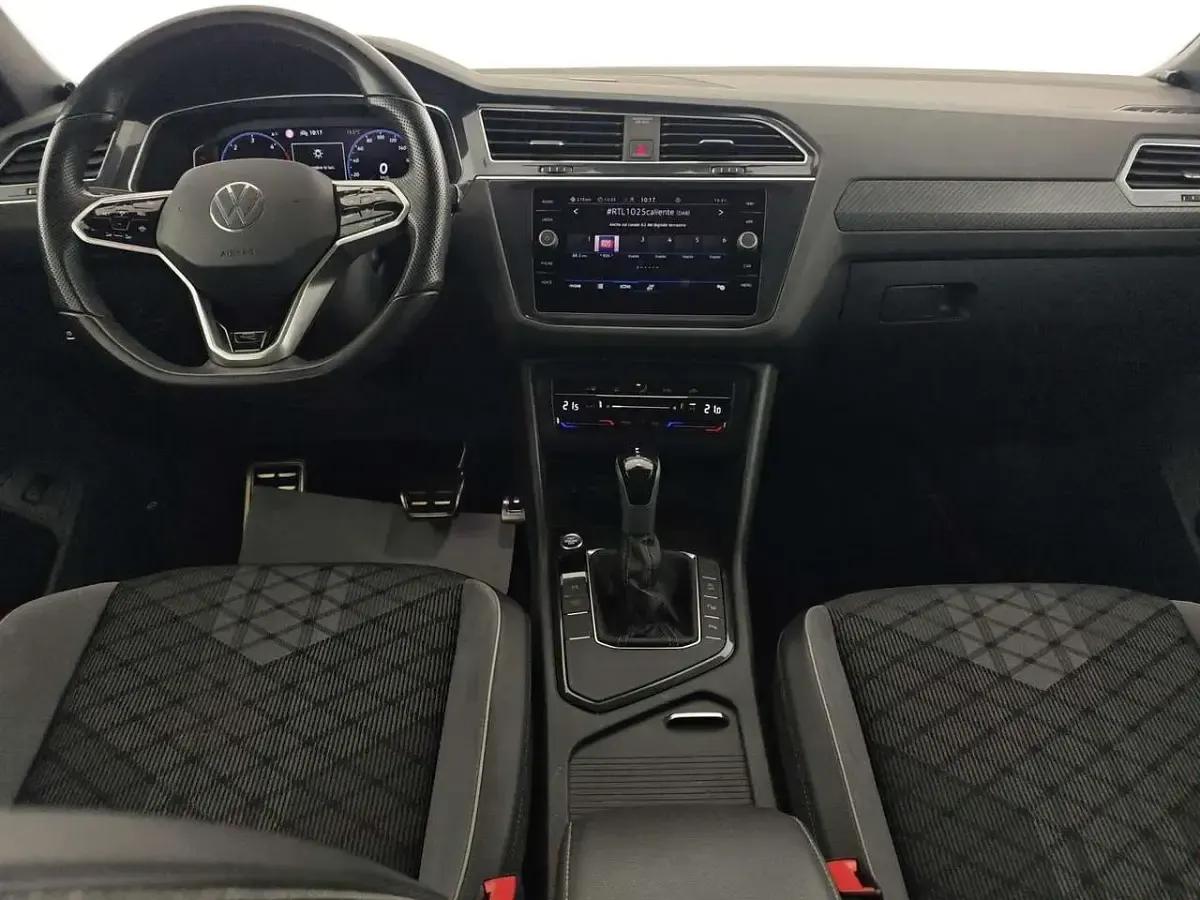 Usata VW Tiguan R-line 150 CV (110 kW) 2023 Grigio SUV