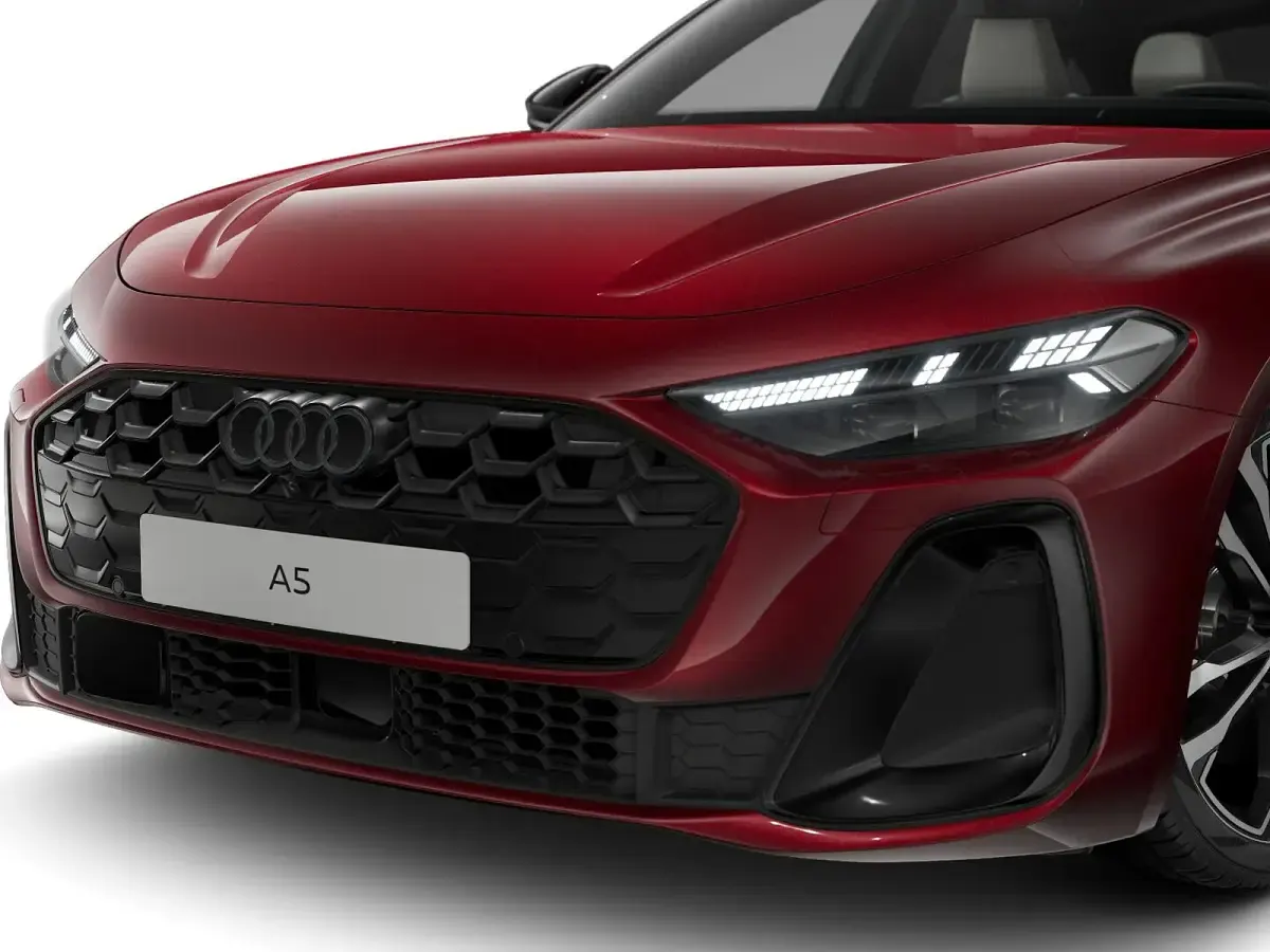 Nuova Audi A5 S-Line 299 CV (219 kW) 2026 Rosso granatina metallizzato Berlina