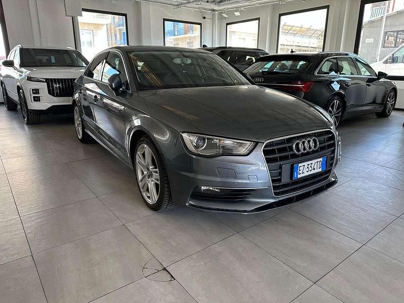 Usata Audi A3 Ambition 110 CV (80 kW) 2015 Grigio scuro mett Berlina