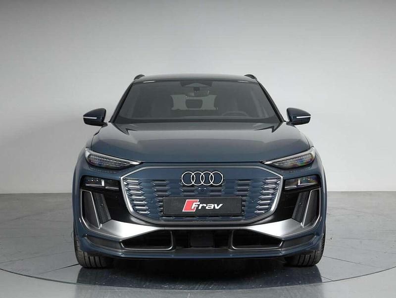 Nuova Audi Q6 e-tron S-Line 284 kW (387 CV) 2025 Blu plasma metallizzato SUV