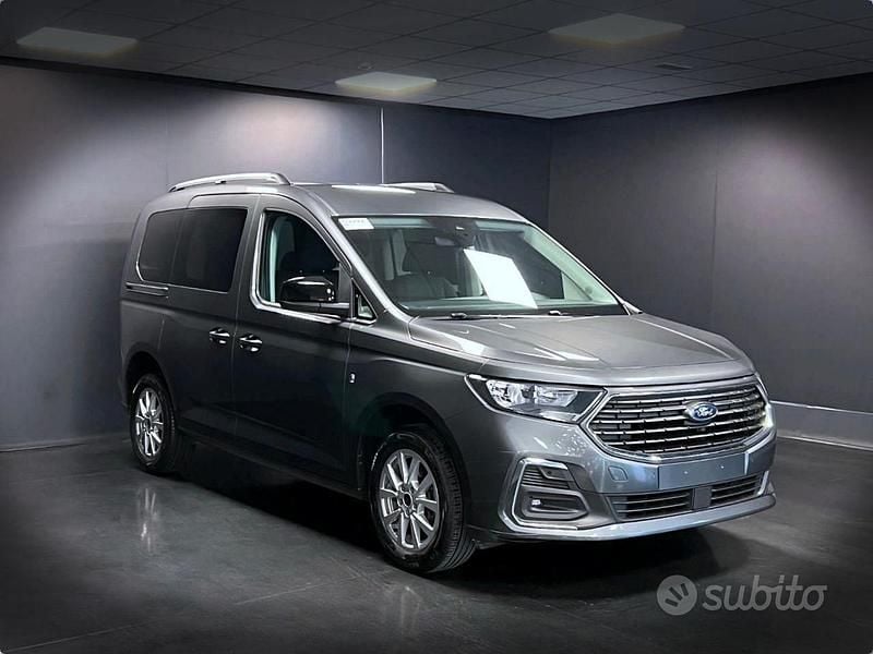Usata Ford Tourneo Connect 122 CV (89 kW) 2023 Grigio Monovolume