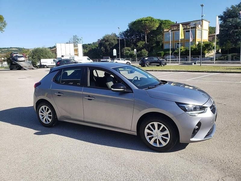 Usata Opel Corsa Elegance 75 CV (55 kW) 2021 Argento Utilitaria