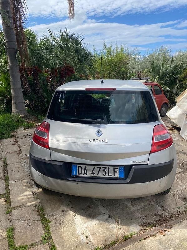 Usata Renault Mégane II 100 CV (73 kW) 2006 Grigio Berlina