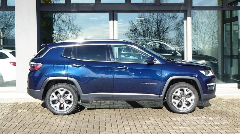 Usata Jeep Compass Limited 140 CV (102 kW) 2020 Blu SUV