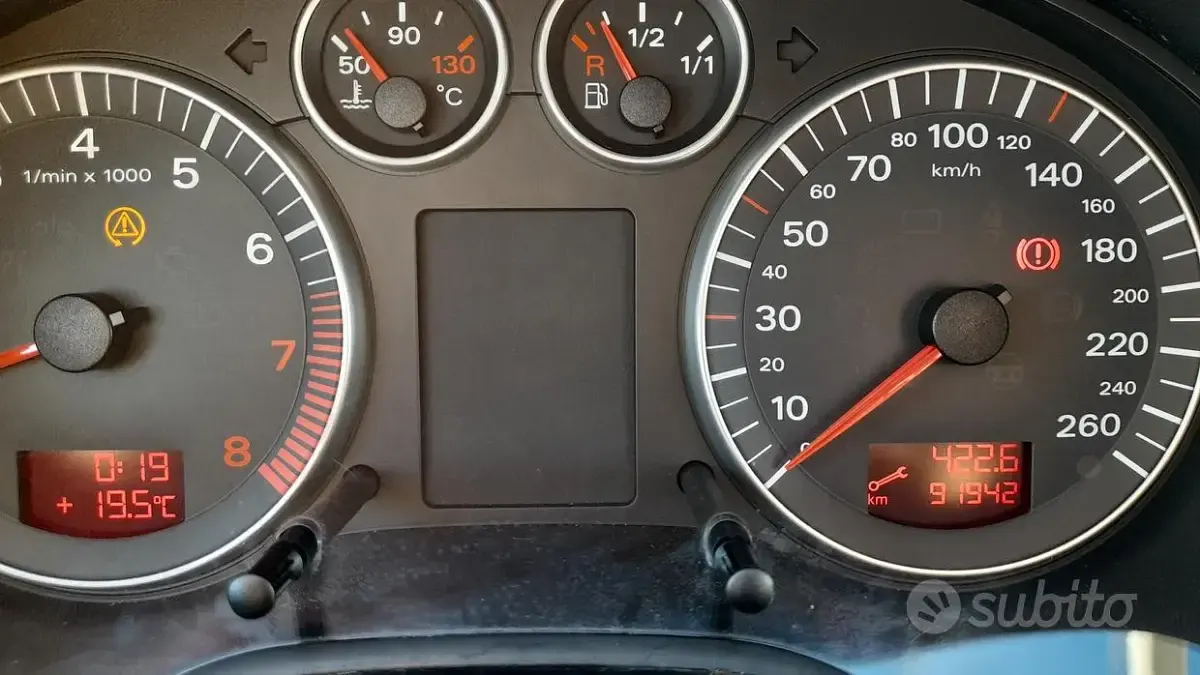 Usata Audi A3 102 CV (75 kW) 2003 Grigio Utilitaria