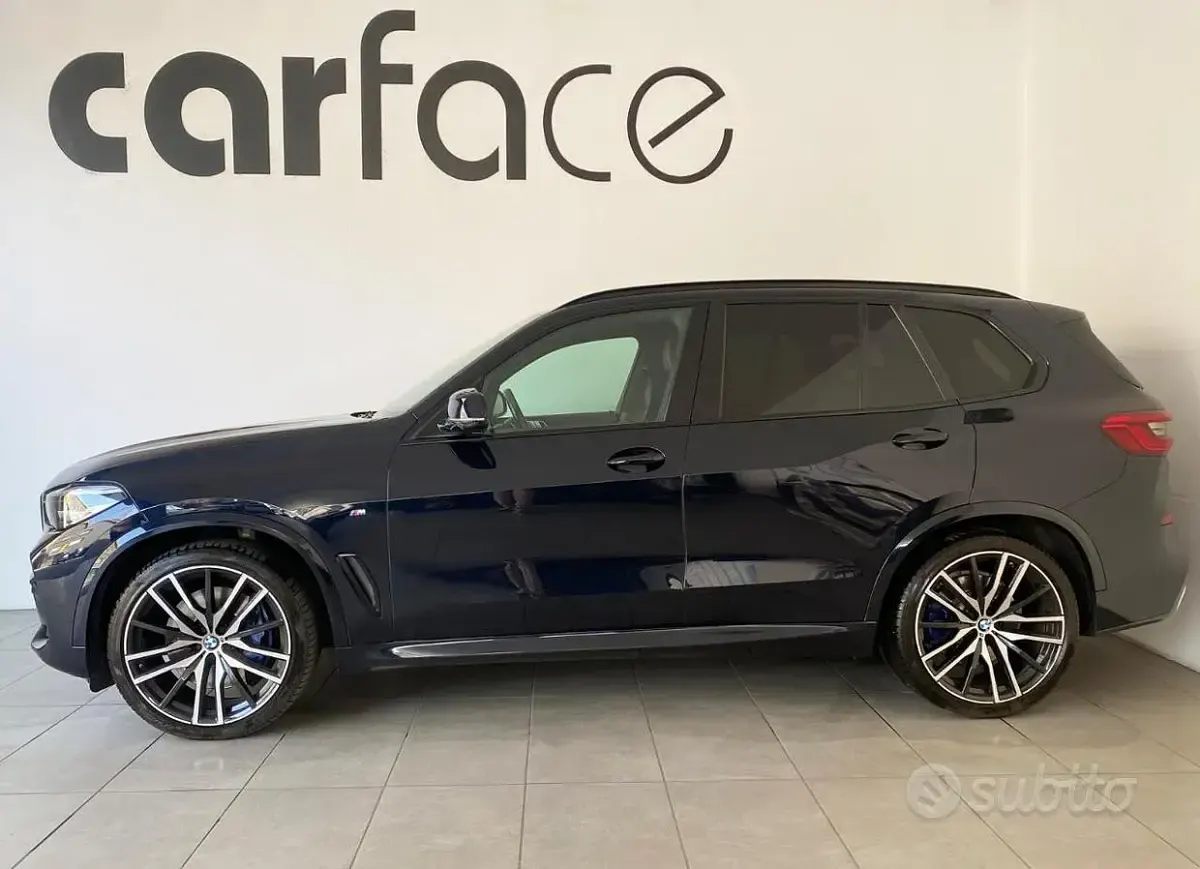 Usata BMW X5 M Sport 265 CV (194 kW) 2019 Blu metallizzato SUV