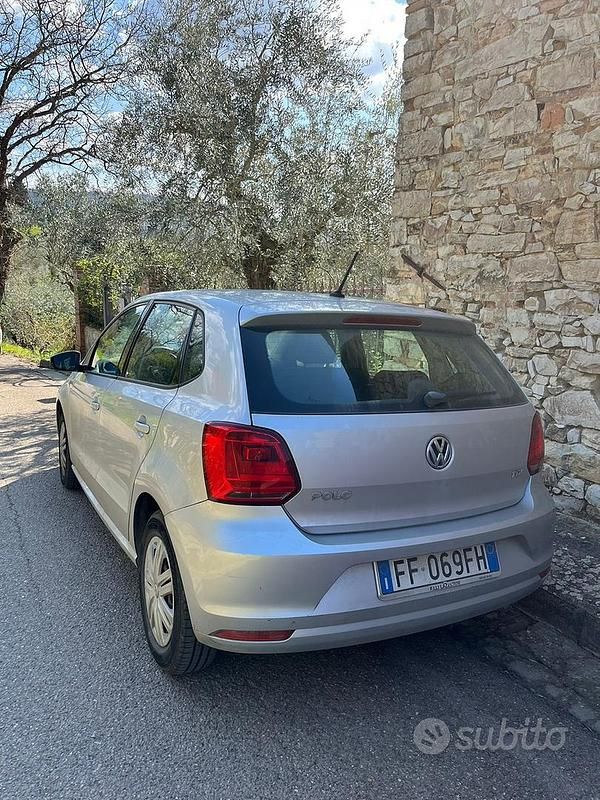 Usata VW Polo 90 CV (66 kW) 2016 Grigio Berlina