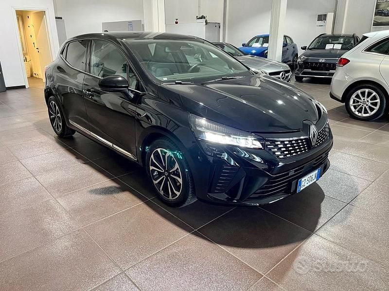 Usata Renault Clio V Esprit Alpine 91 CV (66 kW) 2025 Nero Berlina