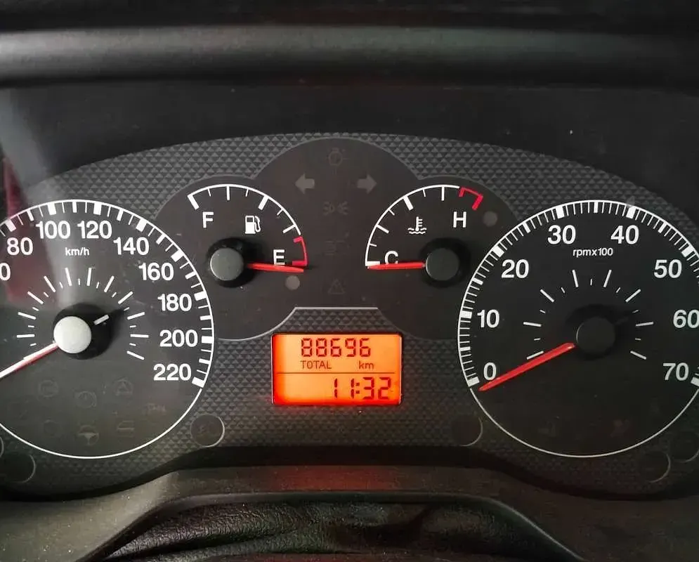 Usata Fiat Grande Punto Active 77 CV (56 kW) 2006 Blu/azzurro Utilitaria