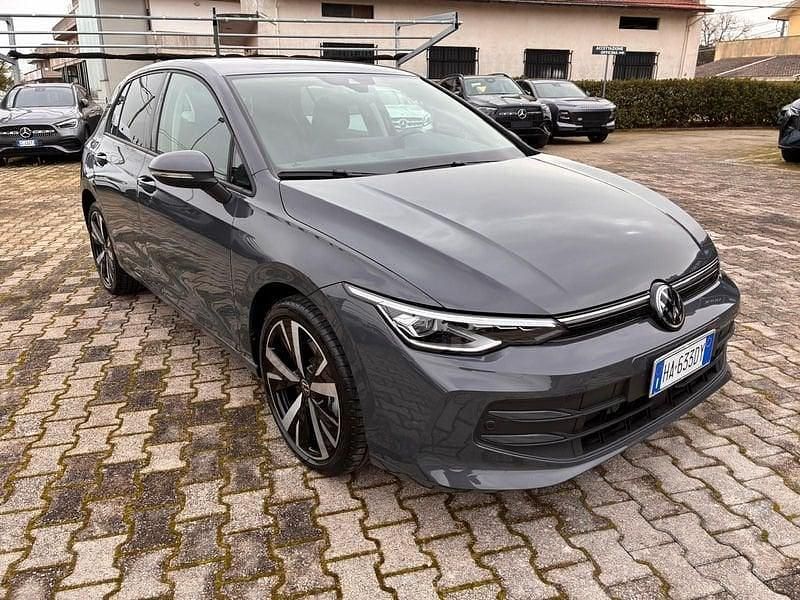 Usata VW Golf VIII Edition 204 CV (150 kW) 2025 Grigio Berlina