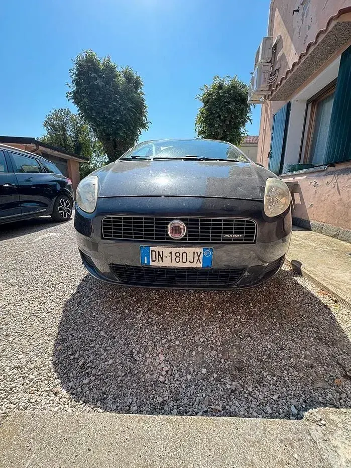 Usata Fiat Grande Punto Active 75 CV (55 kW) 2008 Grigio Utilitaria