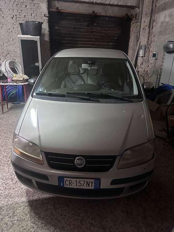Usata Fiat Idea Emotion 95 CV (69 kW) 2005 Monovolume