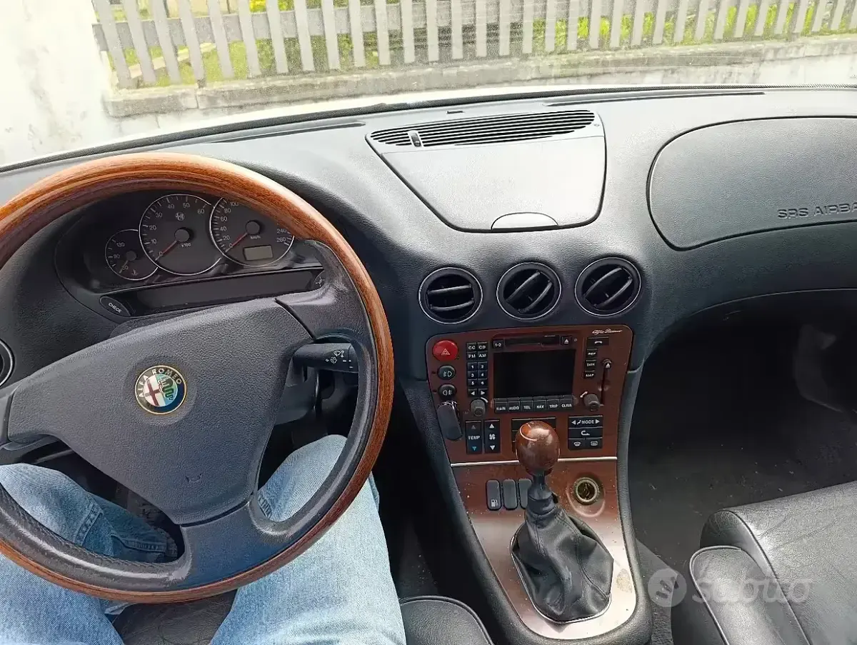 Usata Alfa Romeo 166 140 CV (102 kW) 2000 Grigio Berlina