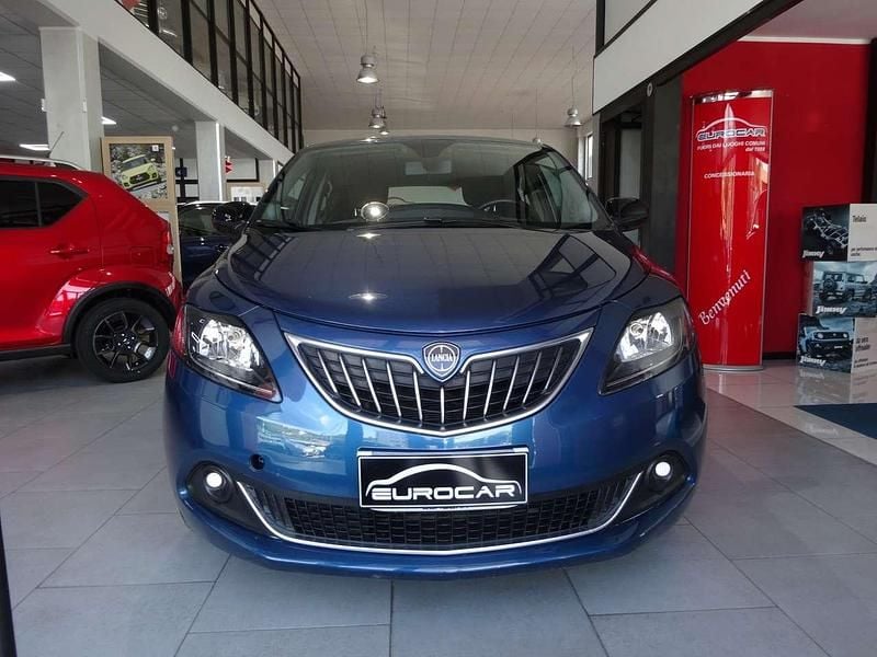 Blu/azzurro Usata 2023 Lancia Ypsilon Gold Due volumi | 11.900 € (Buon prezzo) - Immagine 1/4