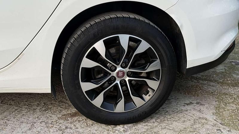 Usata Fiat Tipo Life 131 CV (96 kW) 2023 Bianco Berlina