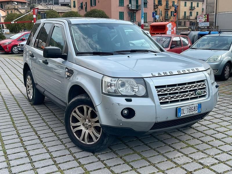 Usata Land Rover Freelander 2 HSE 160 CV (117 kW) 2007 Grigio SUV