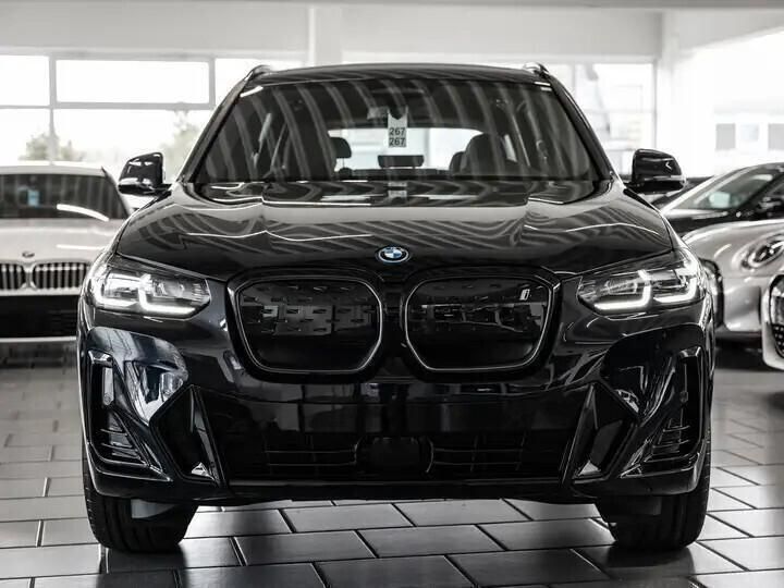 Nero Usata 2022 BMW iX3 M Sport SUV | 53.700 € - Immagine 1/4
