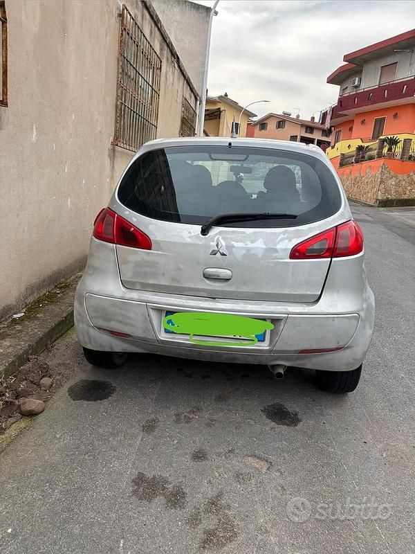 Usata Mitsubishi Colt 2007 Grigio Utilitaria