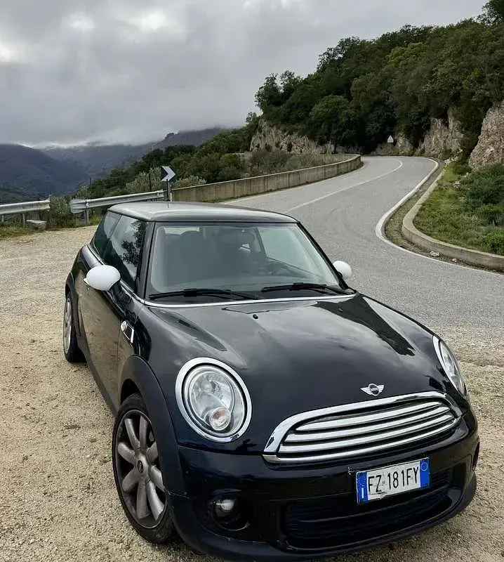 Usata Mini ONE 98 CV (72 kW) 2013 Utilitaria