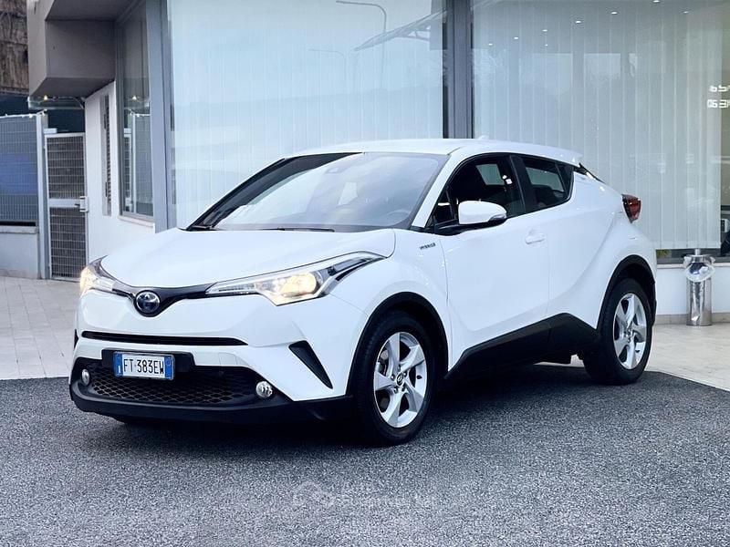 Usata Toyota C-HR 98 CV (72 kW) 2018 Bianco SUV