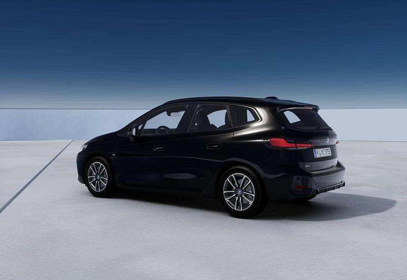 Nuova BMW 225 Active Tourer M Sport 185 CV (136 kW) 2025 Black sapphire Monovolume