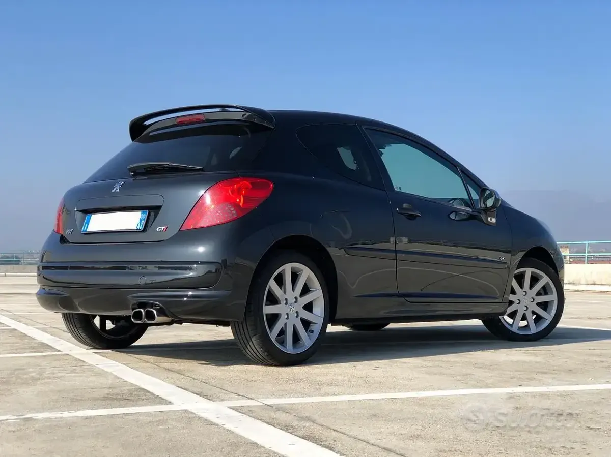 Usata Peugeot 207 GTi 174 CV (127 kW) 2008 Nero Berlina