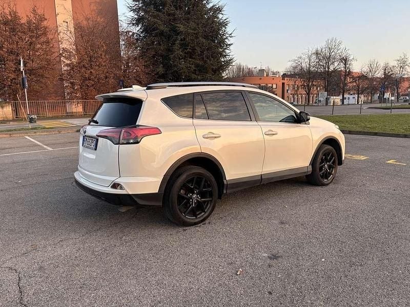 Usata Toyota RAV4 Hybrid Executive 197 CV (144 kW) 2018 SUV
