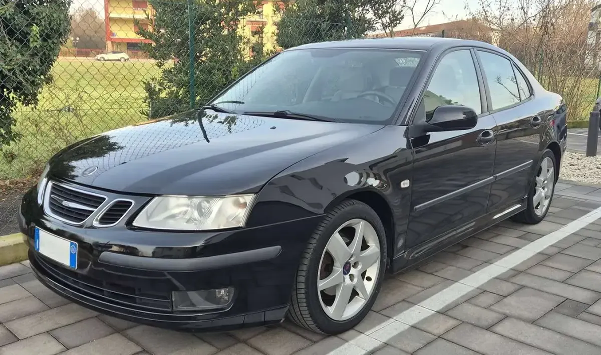 Usata Saab 9-3 Vector 150 CV (110 kW) 2006 Nero Berlina