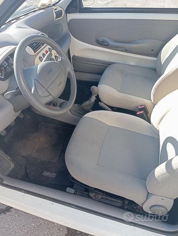 Usata Fiat 600 54 CV (39 kW) 2009 Bianco Utilitaria