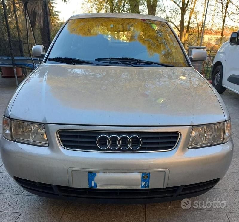 Usata Audi A3 Ambition 125 CV (91 kW) 2000 Grigio Utilitaria
