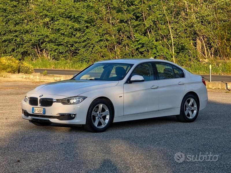 Usata BMW 320 184 CV (135 kW) 2012 Bianco Berlina