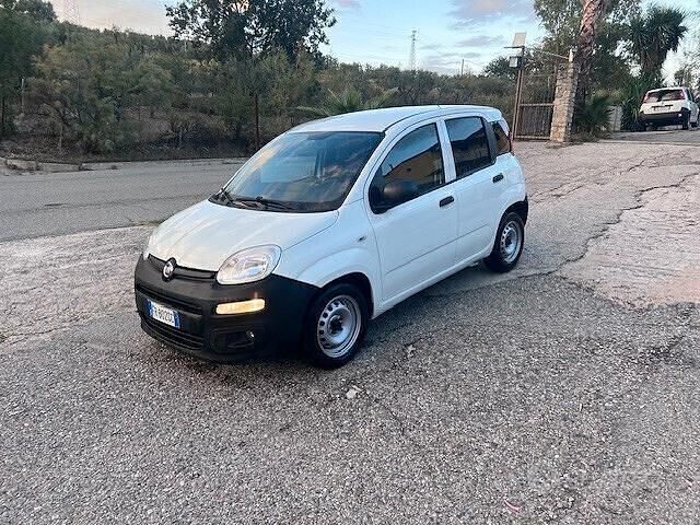 Usata Fiat Panda Pop 80 CV (58 kW) 2018 Bianco Utilitaria